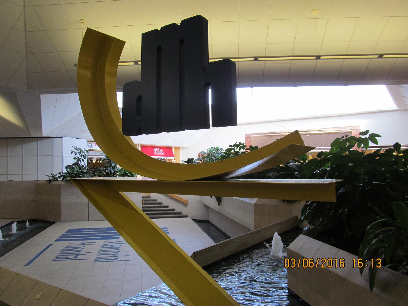 Trip to the Mall Hickory Point Mall [(Forsyth) Decatur, Illinois)]