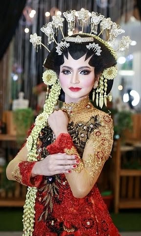 SOLO PUTRI 1