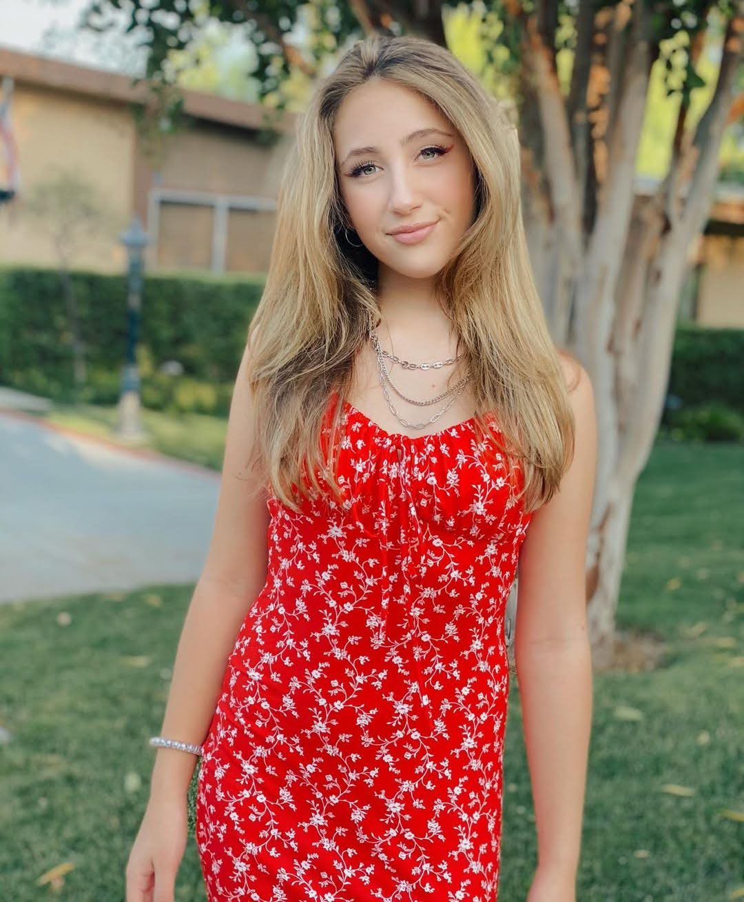 Who is Ava Kolker? Age, Bio, Family