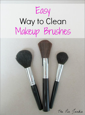 Easy way to clean makeup brushes, makeup brushes