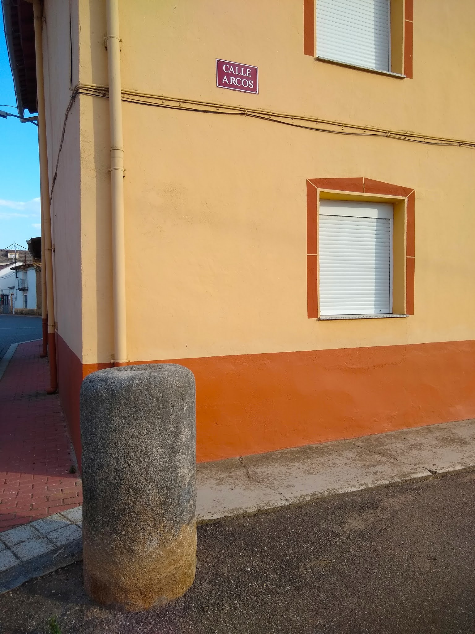 En Busca del Hada Azul Santa Colomba de las Monjas y el graffiti de Parsec