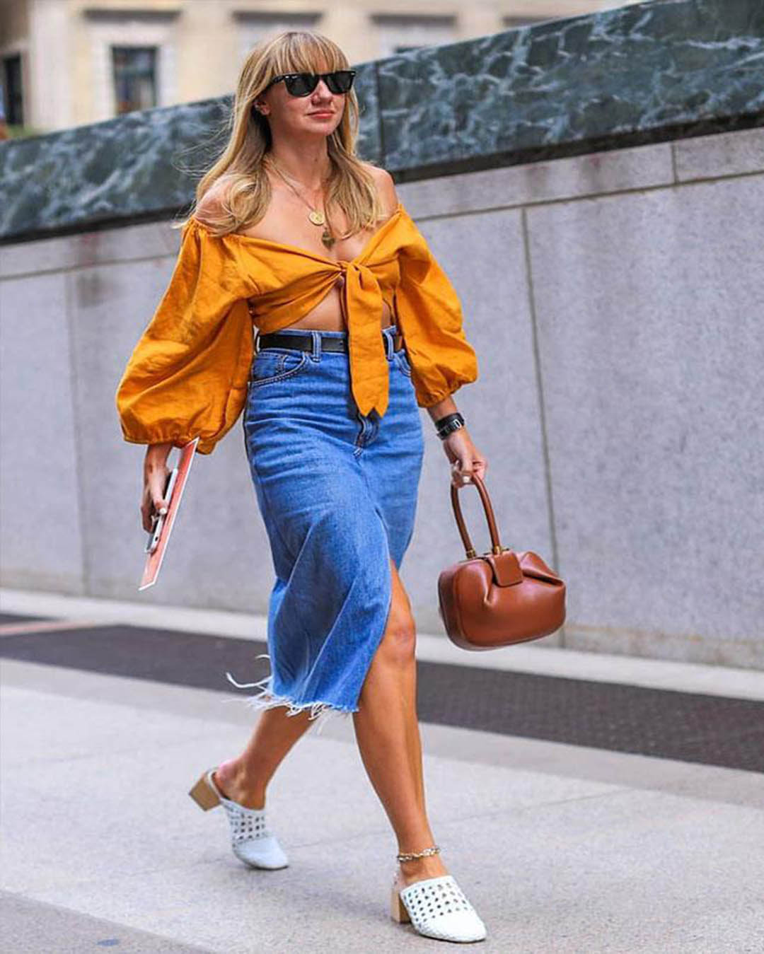 outfit body naranja