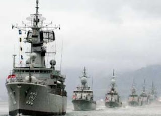 Kapal Perang Republik Indonesia Mengawal Keamanan Maritim