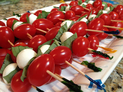 girlsgonefood: Caprese Skewers with Balsamic Reduction