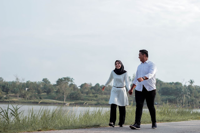 Kumpulan Puisi Romantis Singkat Untuk Kekasih ~ Love Poem