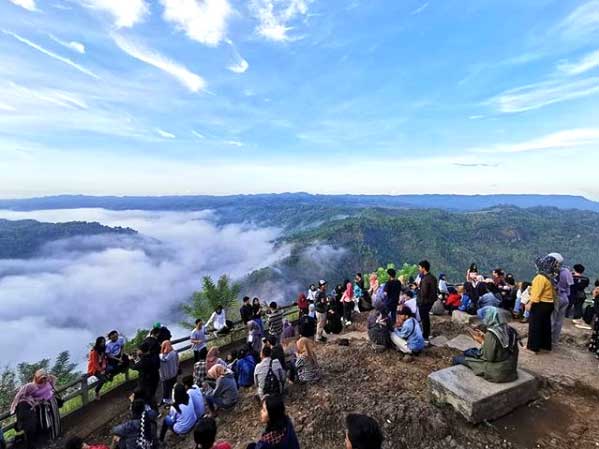 Kebun Buah Mangunan Jogja, Wahana, Harga Tiket 2020, Fasilitas & Rute