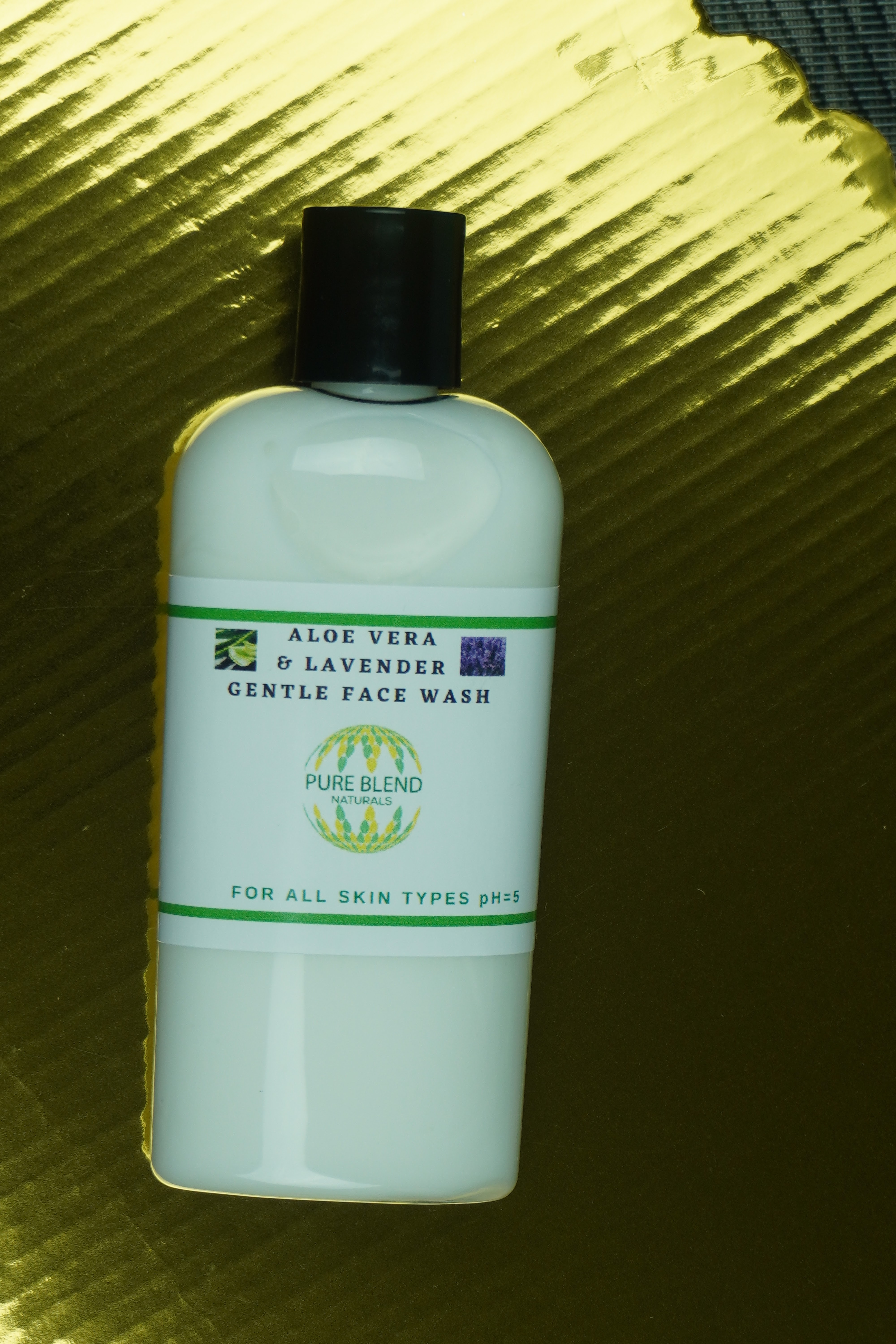 Face Wash For Dry and Sensitive Acne Prone Skin With Lavender and Aloe Vera