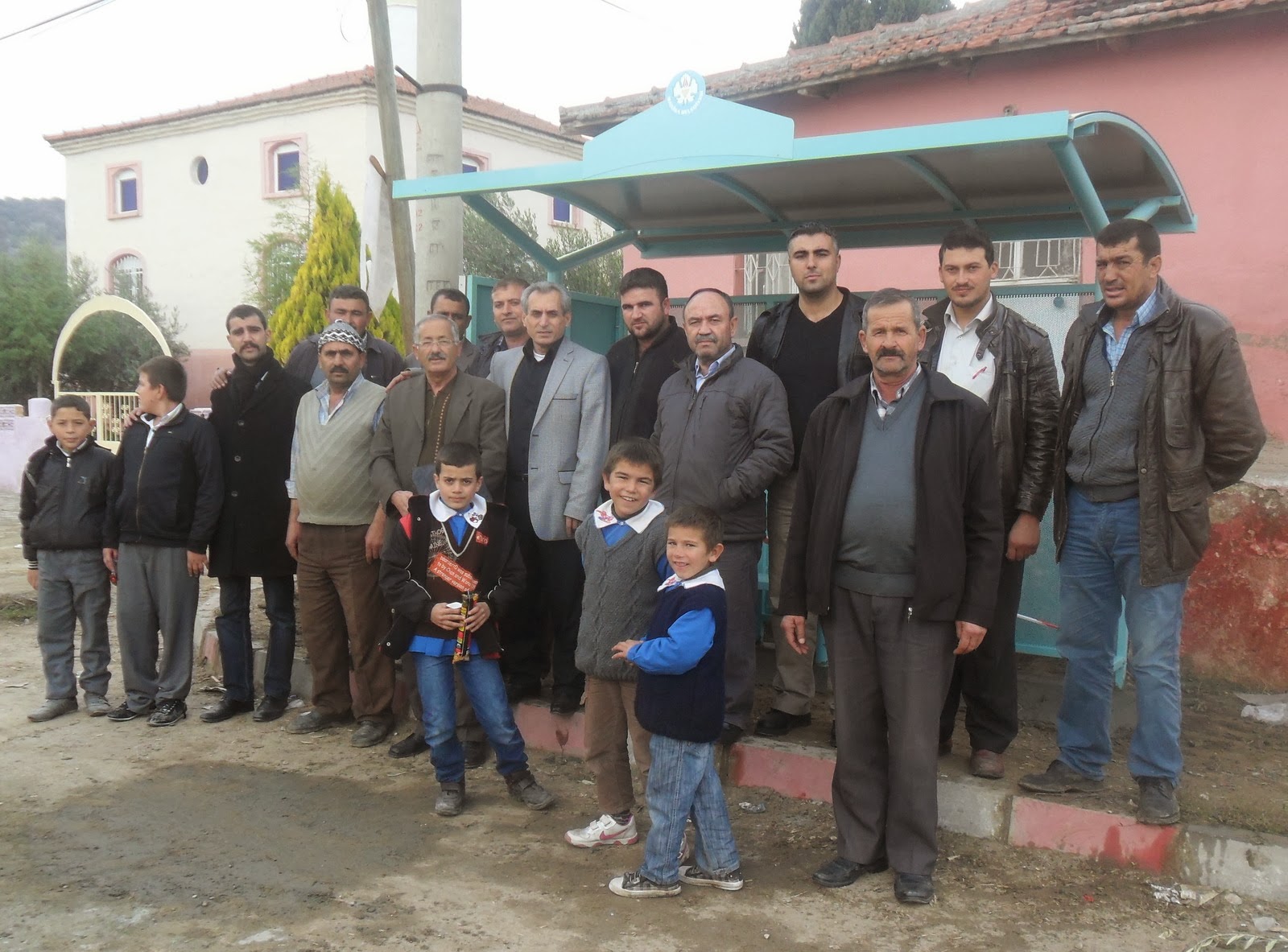 MANİSA BELEDİYE BAŞKANI CENGİZ ERGÜN’DEN AHMETLİ KÖYLERİNDE HİZMETE