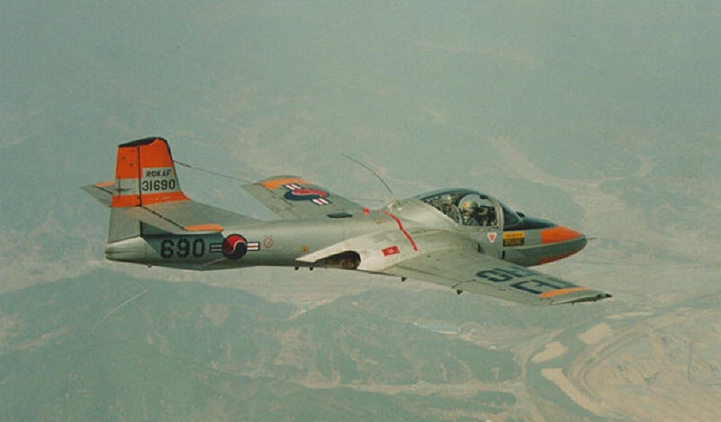 avi 213 es militares cessna t 37 tweety bird prototipo 37c