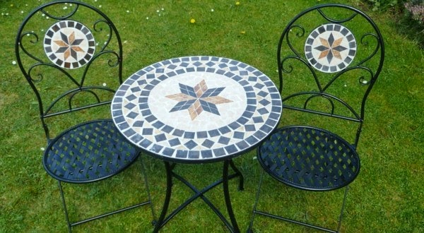 Garden table from Mosaic – 30 super models!