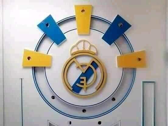 ديكور جبس شاشات بلازما بتصميم شعار ريال مدريد