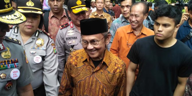 Kesehatan BJ Habibie dilaporkan membaik Kesehatan BJ Habibie dilaporkan membaik