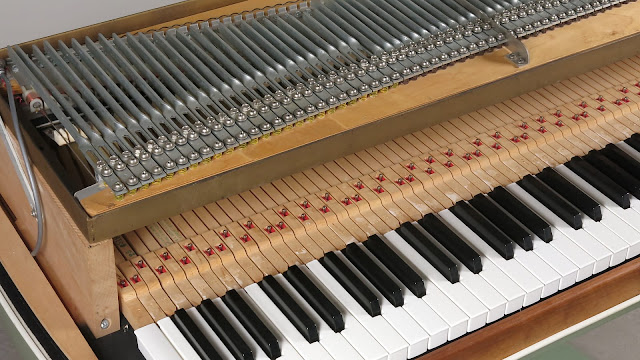 MATRIXSYNTH: 1969 Fender Rhodes Student Piano Avocado Green + Sharpe ...