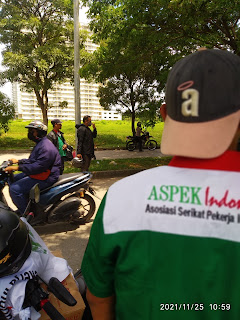 Suasana Demo Buruh kenaikan upah 2022