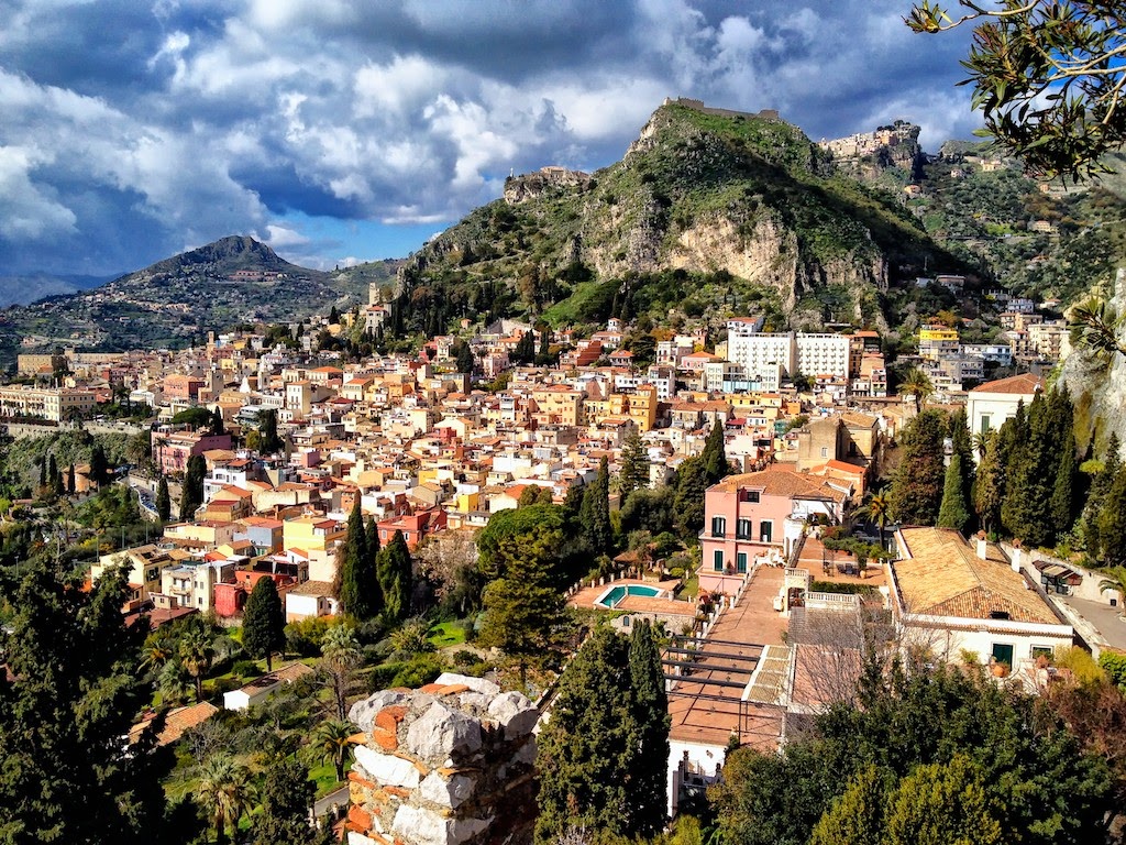 чинкве терре вернацца. города находятся в италии. аричча. города находятся в италии. матера город в италии.