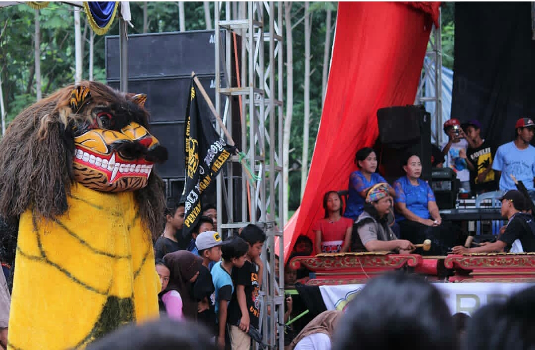 Gambar Barong Jawa – pulp