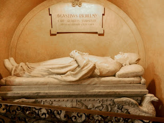 The marble sarcophagus in the Santuario della Consolata in Turin, containing the remains of Cardinal Richelmy The marble sarcophagus in the Santuario della Consolata in Turin, containing the remains of Cardinal Richelmy