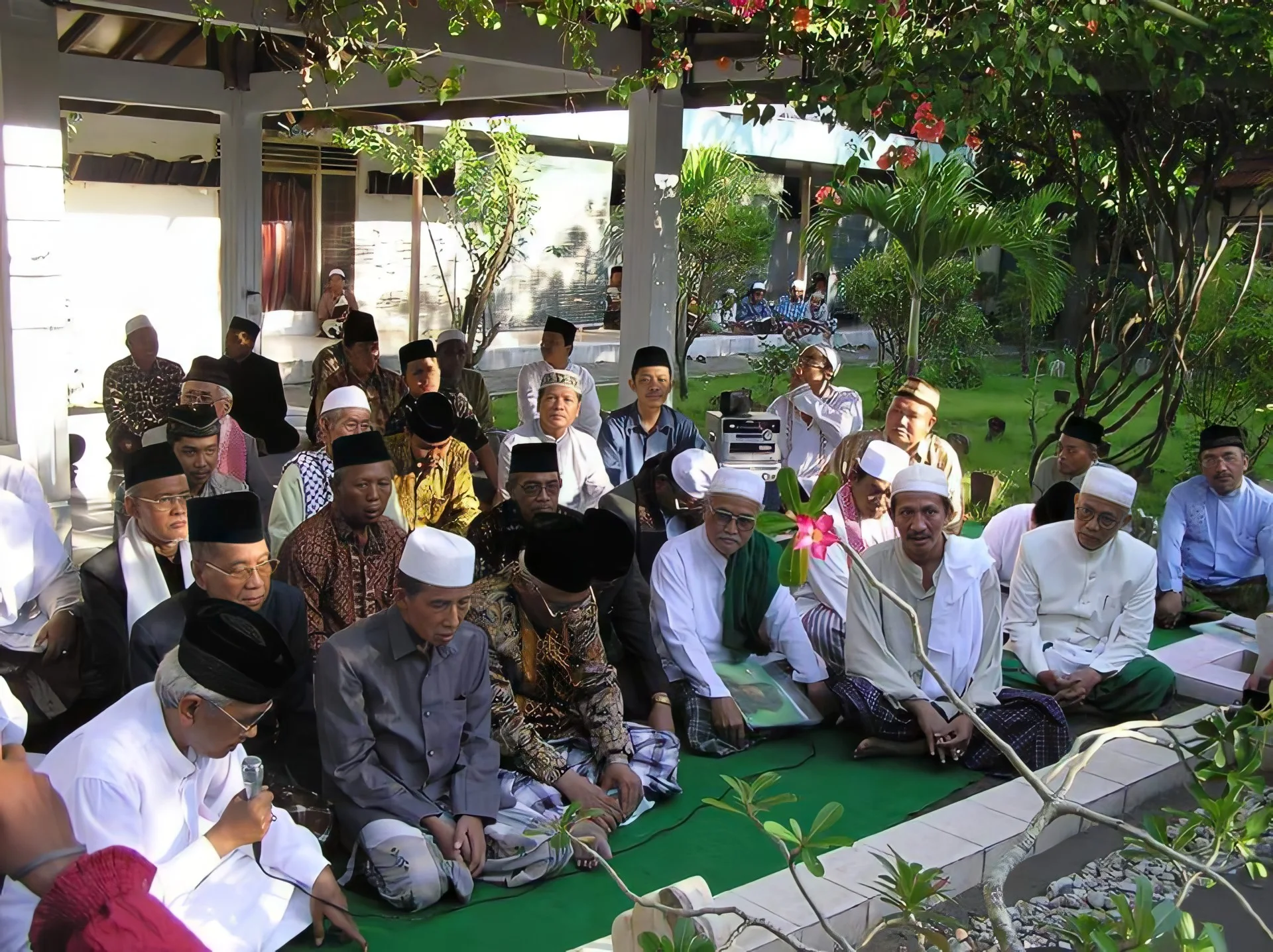 50+ Kumpulan Foto KH. Zainal Abidin Munawwir Krapyak Yogyakarta (HD)