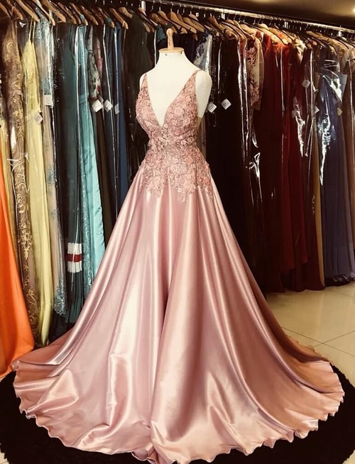 vestido longo rose estilo princesa