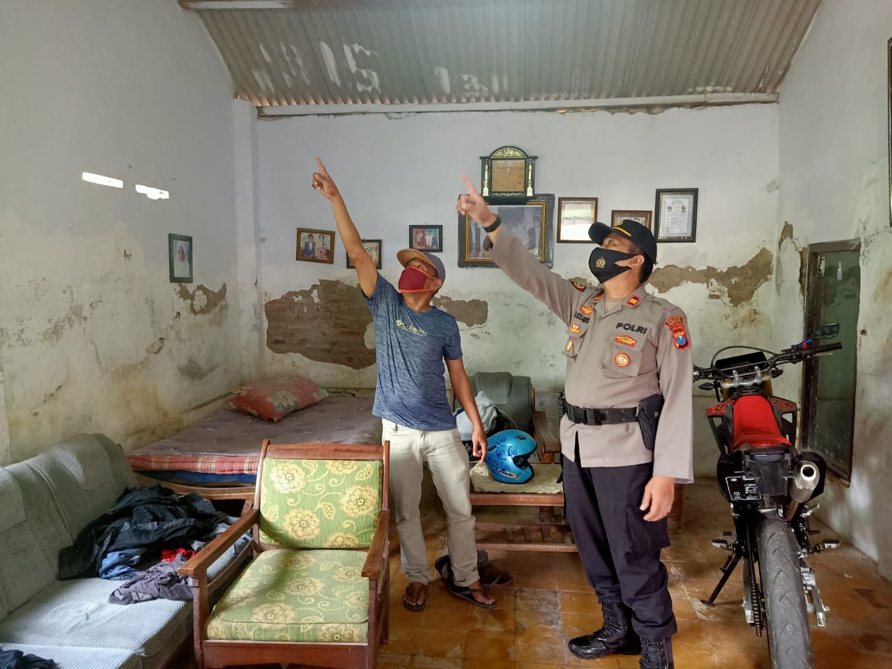 Diduga Putus Cinta Pemuda Sedarum Gantung Diri