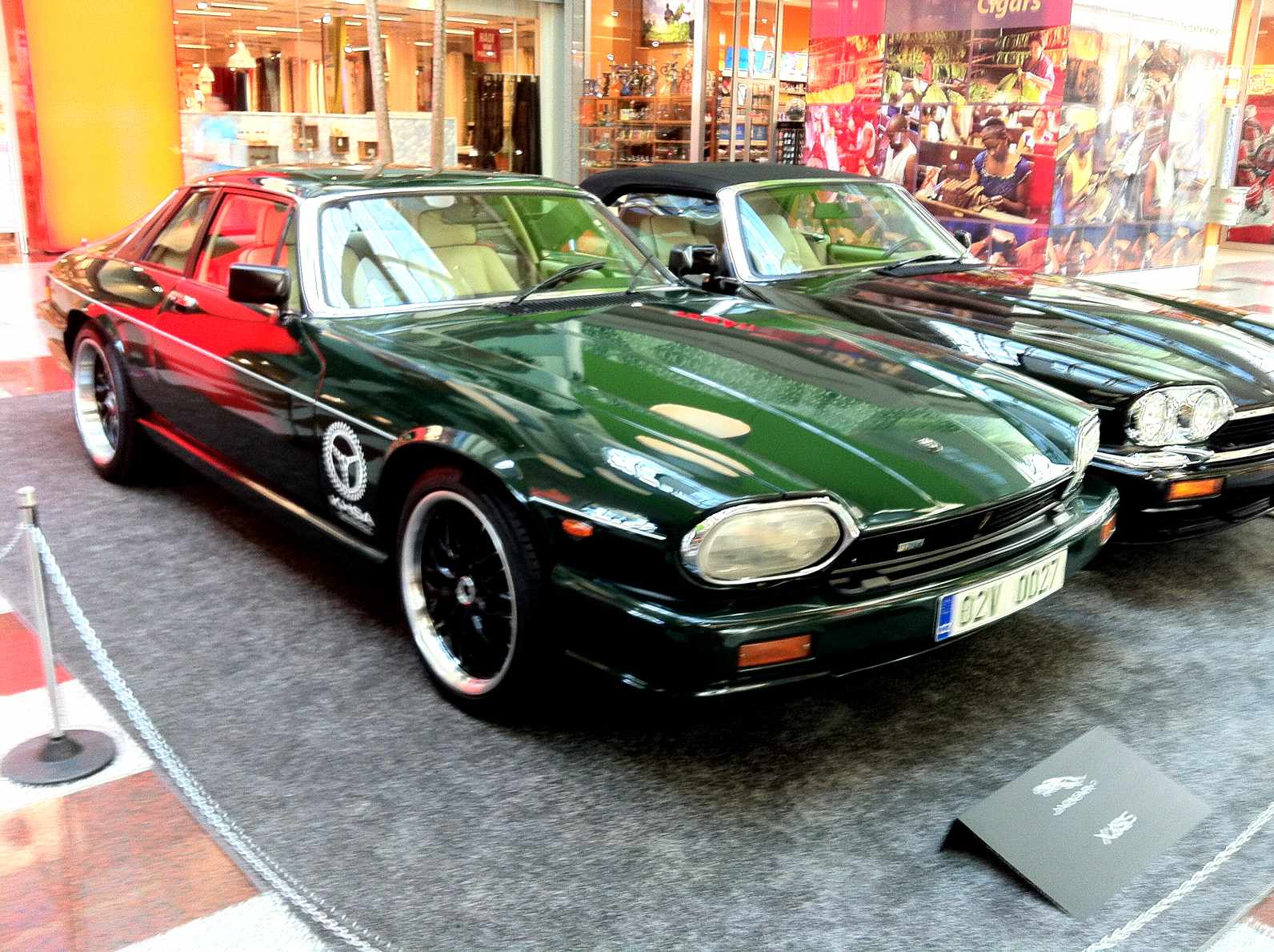 Oldtimerworld Jaguar XJS