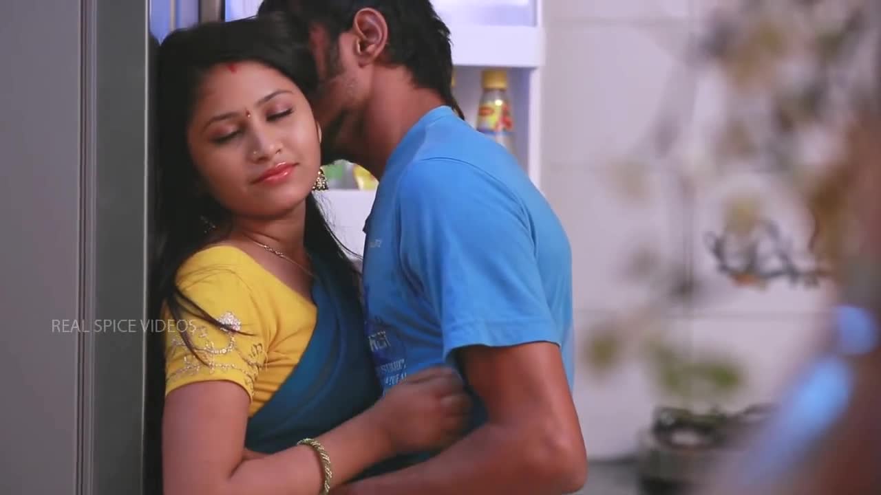 Desi House Wife Sweet Mamatha Hot Romance With Husband In Kitchen
