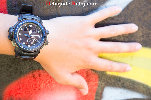 G-SHOCK GWN-Q1000 grafiti