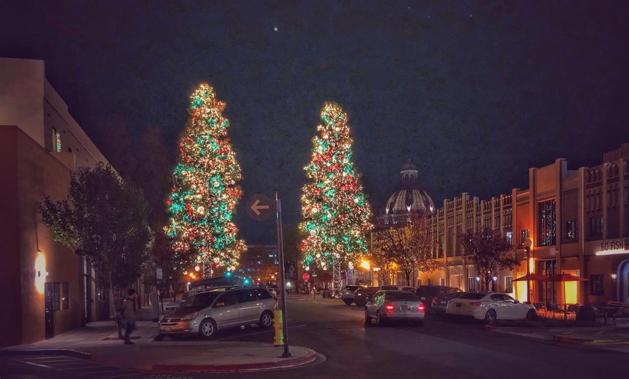 Christmas Decor & Lighting around Redwood City Downtown, San Francisco