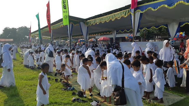 Babinsa Menghadiri Kegiatan Manasik Haji Kids Di Lapangan Desa Beji Kecamatan Pedan