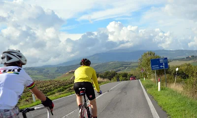 Cycling Amiata, Orcia and Brunello di Montalcino wine roads