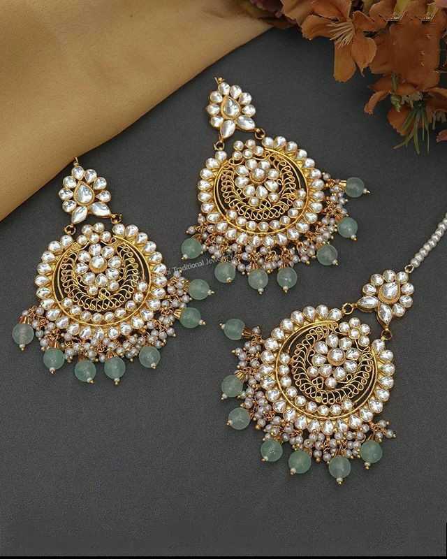 Maang tikka earrings sets