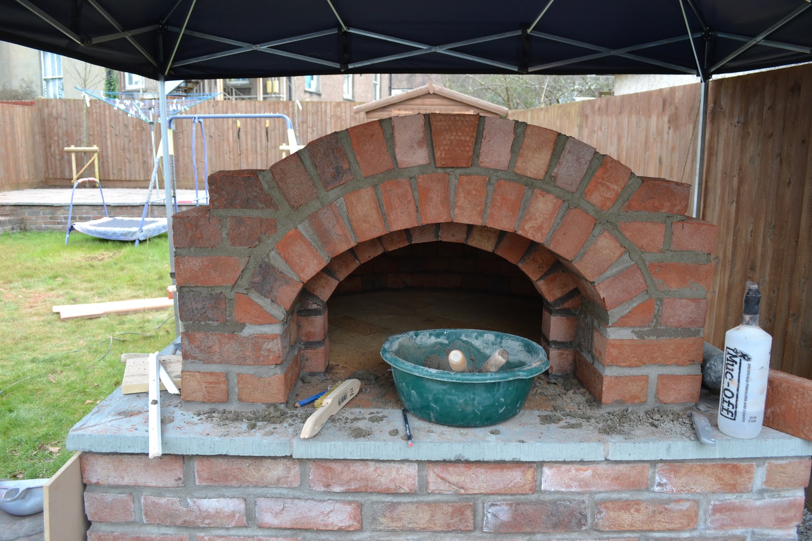 Mikes brick pizza oven My oven build