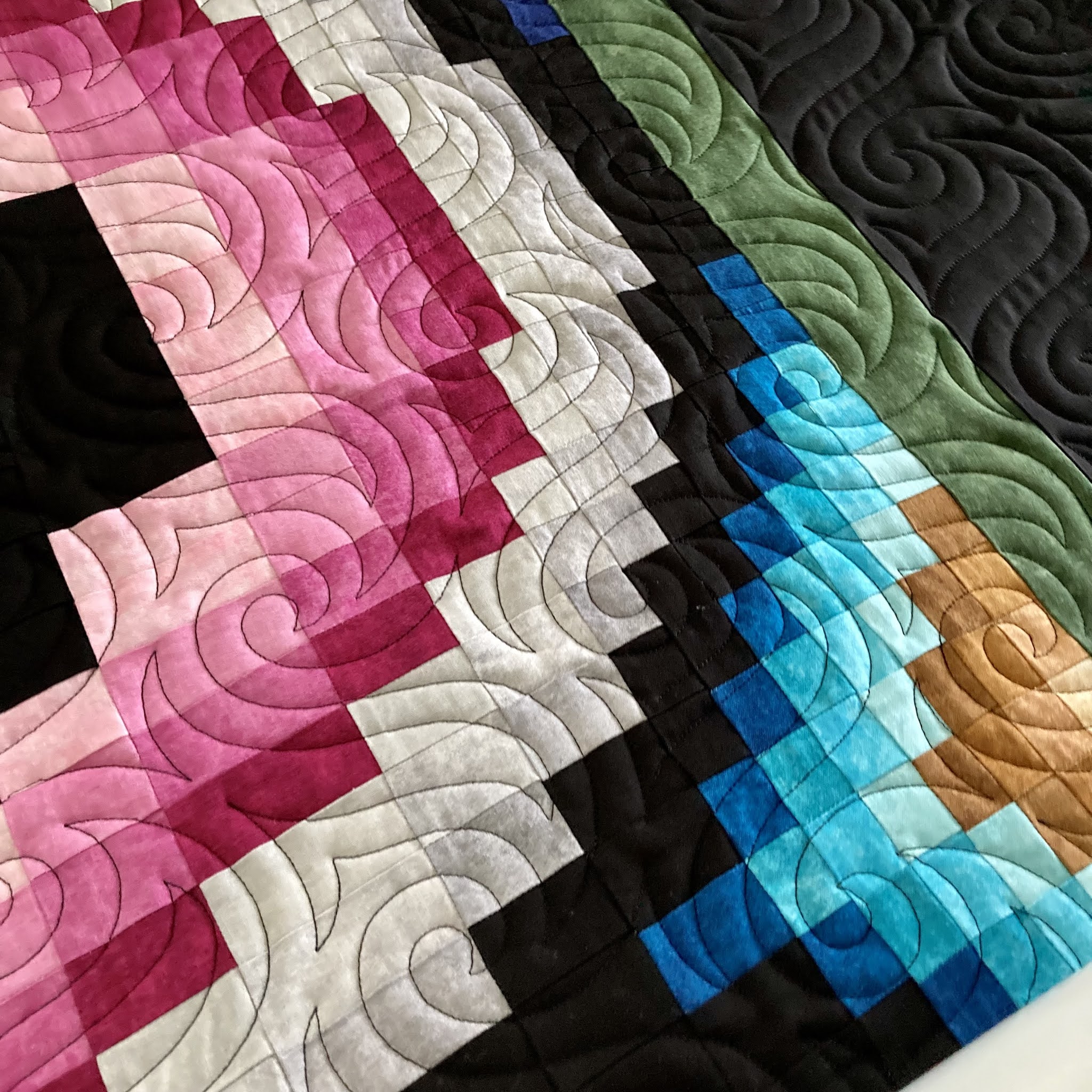 Grace and Peace Quilting ♛ A QueenSized Bargello Quilt