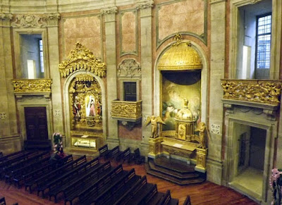 interior da igreja dos Clérigos
