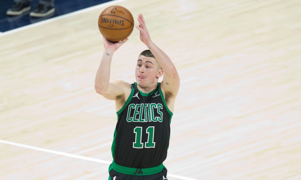 Payton Pritchard doesn't blink literally and figuratively