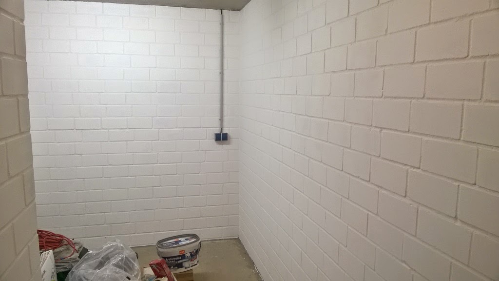 Projekt Eigenheim: Doppelgarage - Abstellraum gestrichen