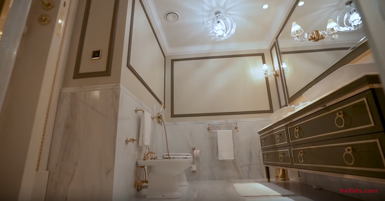 53 Photos vs. Inside Dubai's $200 Million Dollar Mega Mansion - Ultra Luxury Home, Condo & Hotel Tour 53 Photos vs. Inside Dubai's $200 Million Dollar Mega Mansion - Ultra Luxury Home, Condo & Hotel Tour