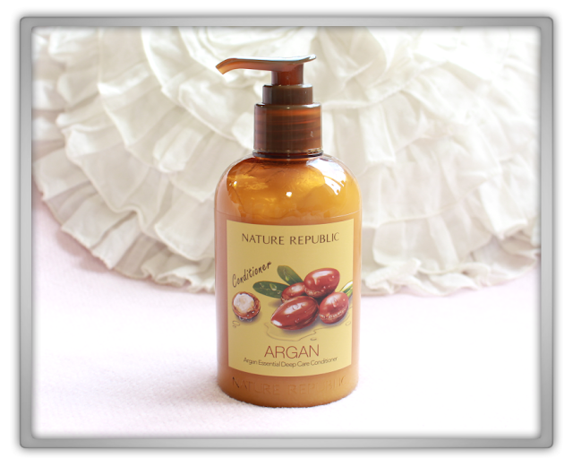 Nature Republic Argan Essential Deep Care Shampoo Conditioner Hair Pack Essence Moist Mist Haul Bad Review Beauty Blogger Korean blog kbeauty Nature Republic Argan Essential Deep Care Shampoo Conditioner Hair Pack Essence Moist Mist Haul Bad Review Beauty Blogger Korean blog kbeauty