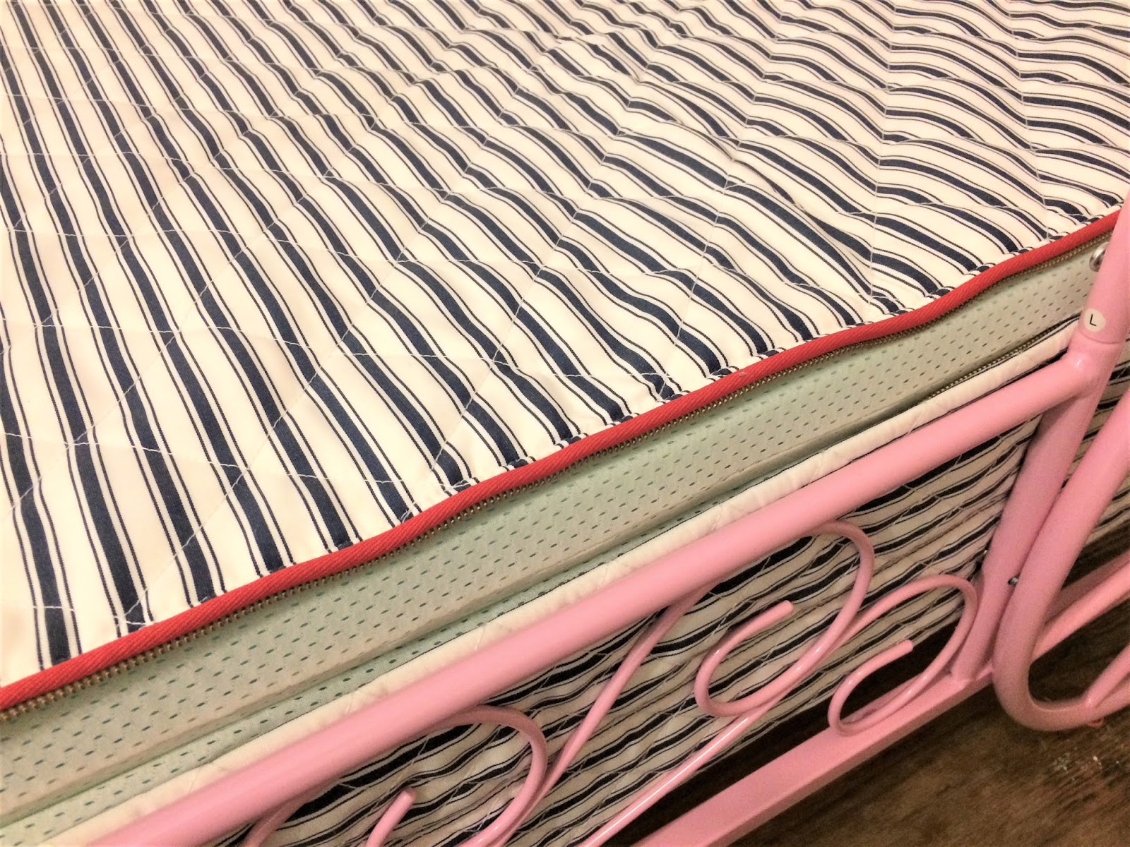 How to wash your Washabelle mattress. Lizzandco_