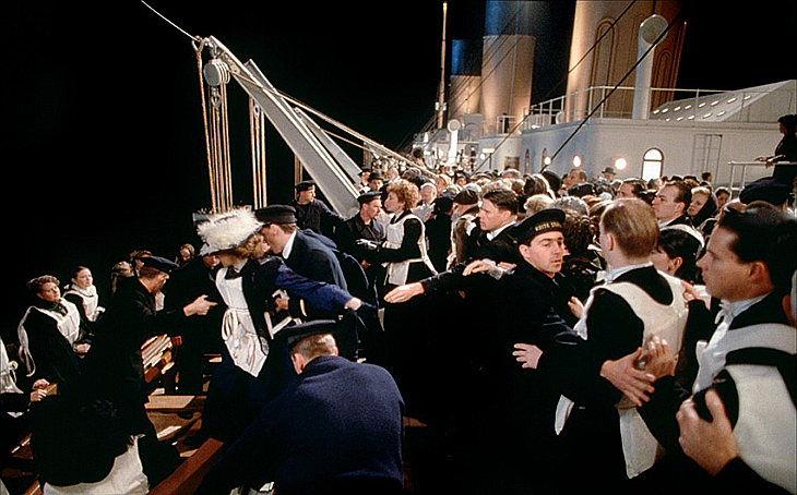 Fotografias Históricas on X: O diretor de 'Titanic' optou por sumergíveis  soviéticos para as filmagens do filme porque, segundo ele, “eram os  melhores. Entre os primeiros veículos a explorar comercialmente o naufrágio