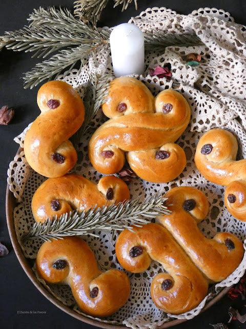 Bollos Suecos Santa Lucía Con Gofio Y Azafrán 
