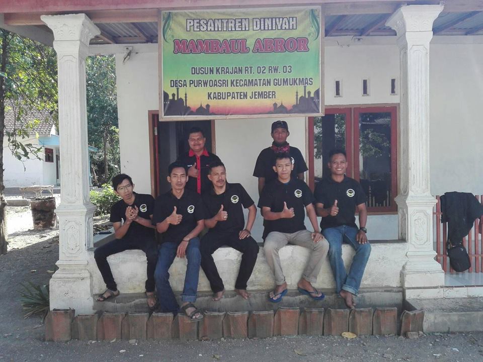 BERBEDA - BEDA TAPI TETAP SATU JUA ~ LASKAR DHEMITS KUBURAN