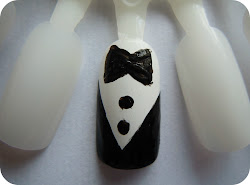 tuxedo deisgn nail