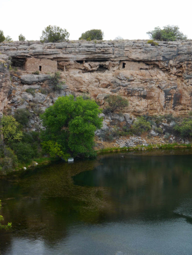 Montezuma Well Ruines Indiennes Arizona