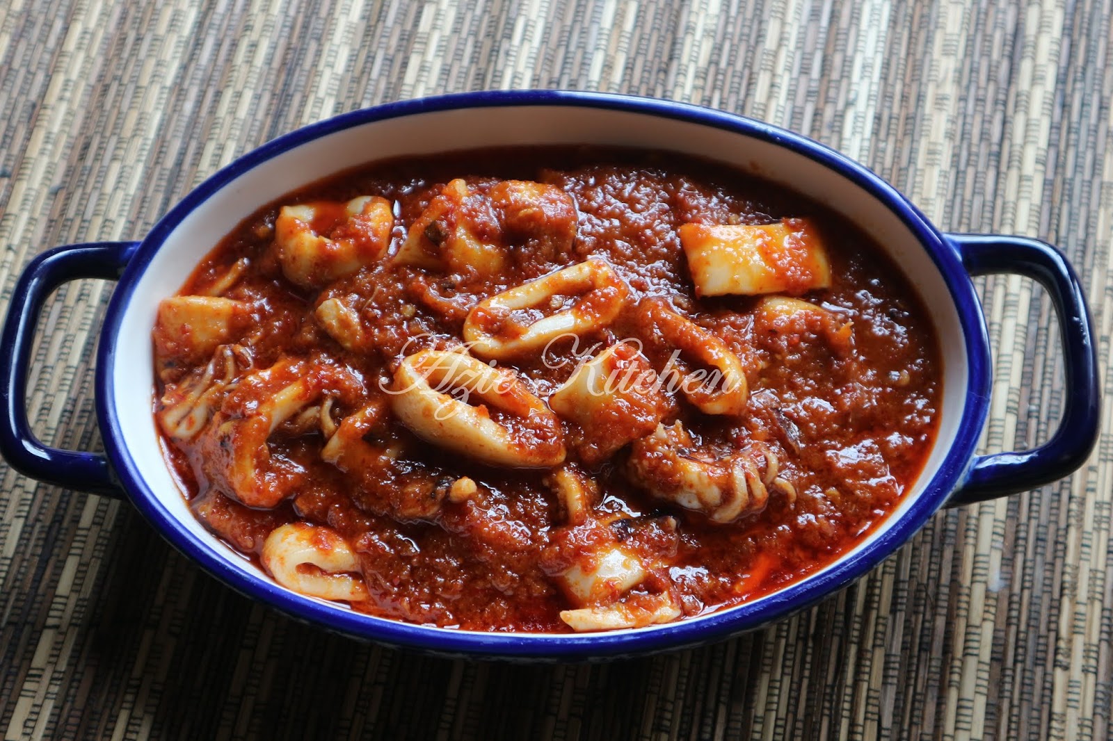 Resepi Sambal Sotong Azie Kitchen / Sotong Goreng Garam Kunyit Azie