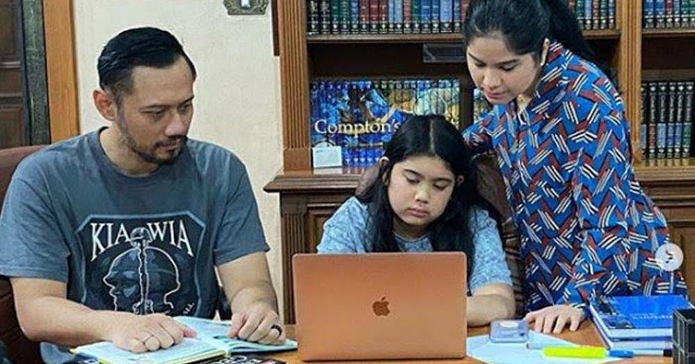 Denny Siregar Sindir Cucu SBY, Jansen: Boleh Diuji Bahasa ...