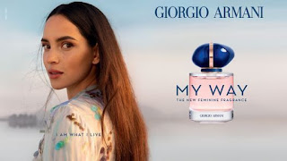 MY WAY de Giorgio Armani. Un floral blanco "uncompromising" y limpio para una mujer en busca de su verdadero yo.