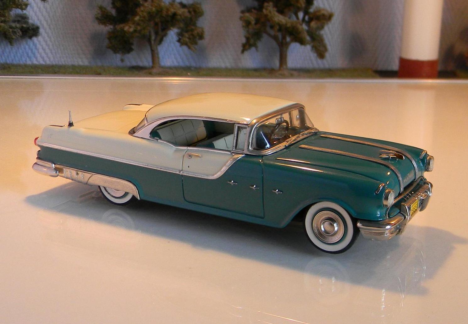 Voitures américaines 1/43 Motor City USA MOC 43 Pontiac Star Chief 1955