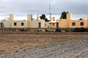 PELEA ENTRE EL INTENDENTE DE ANGACO CON LA VECINAL POR EL AGUA NO ES SU JURISDICCIÓN DIJERON DESDE LA UNIÓN VECINAL DE VILLA EL SALVADOR -CABECERA DEL DEPARTAMENTO ANGACO- EN VIRTUD DE QUE EL MUNICIPIO ¿METIÓ LAS NARICES?