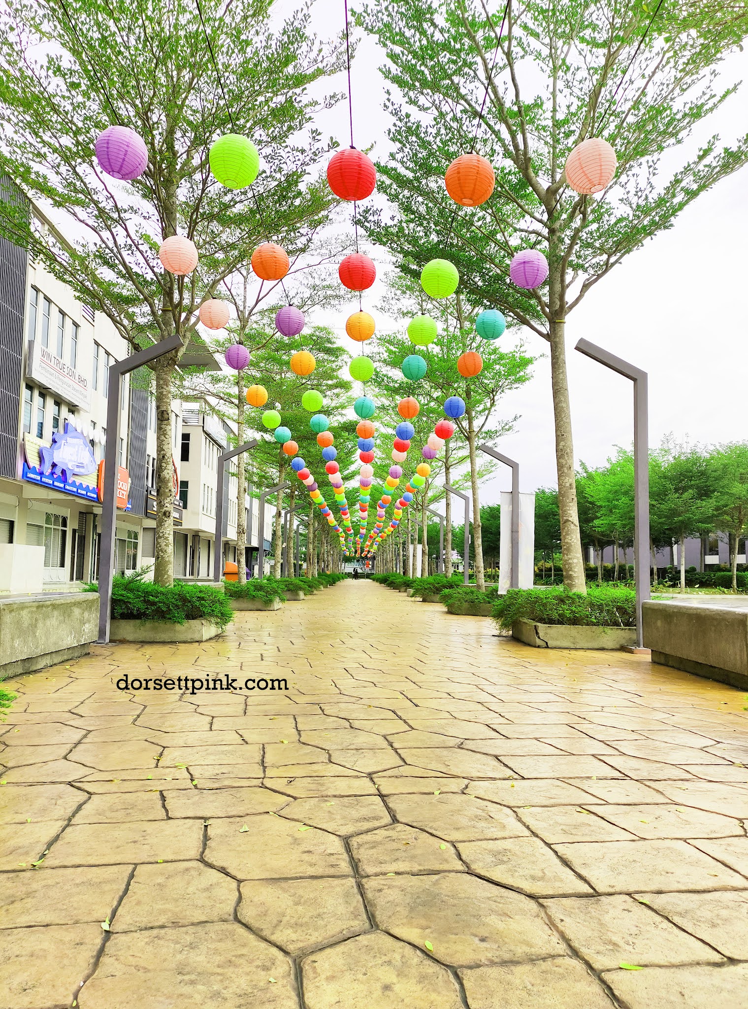 Jalan-Jalan Di Bangi Avenue Convention Centre | Dorsett Pink